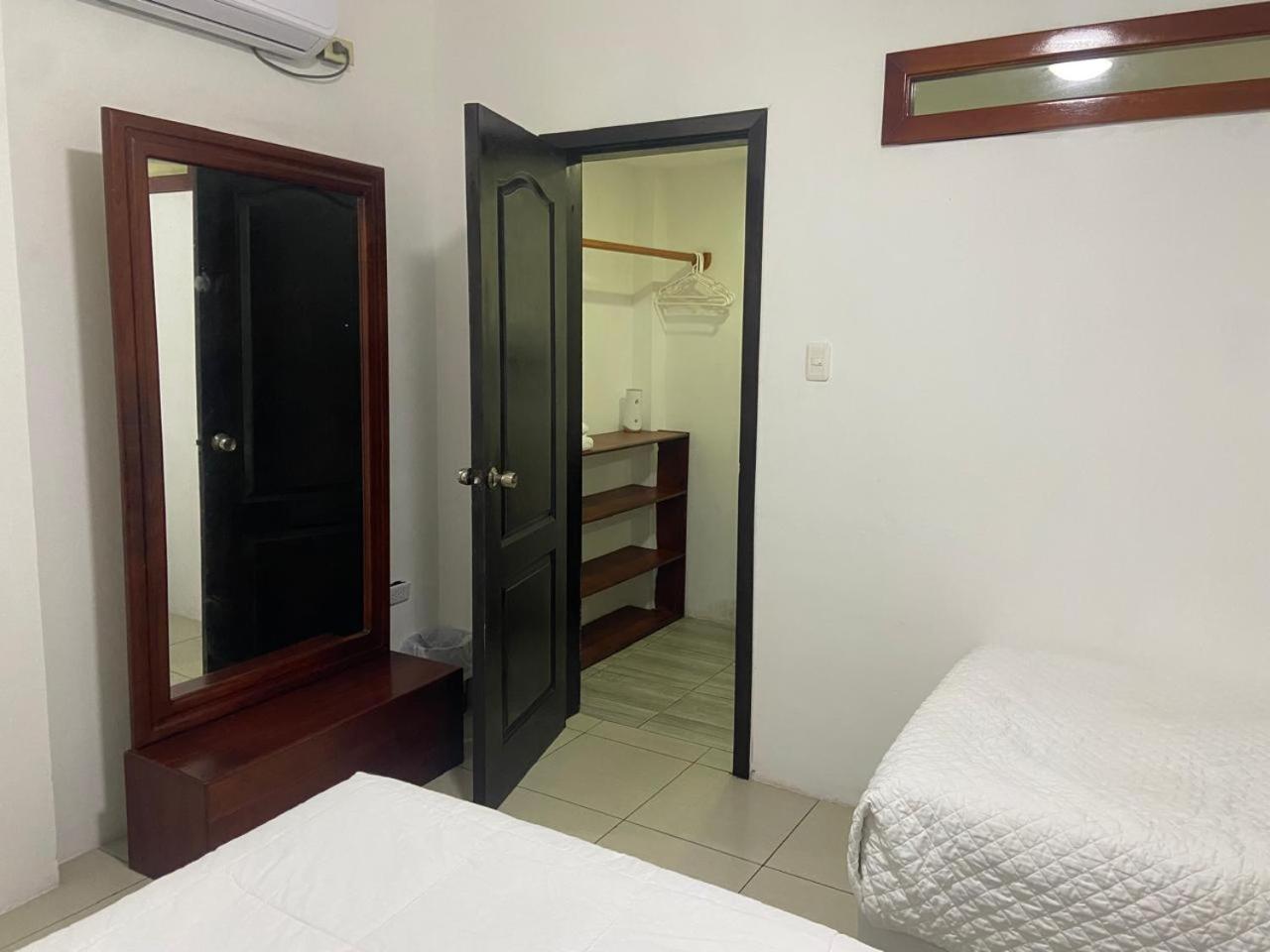 Carpao Lodging Galapagos Puerto Ayora  Bagian luar foto